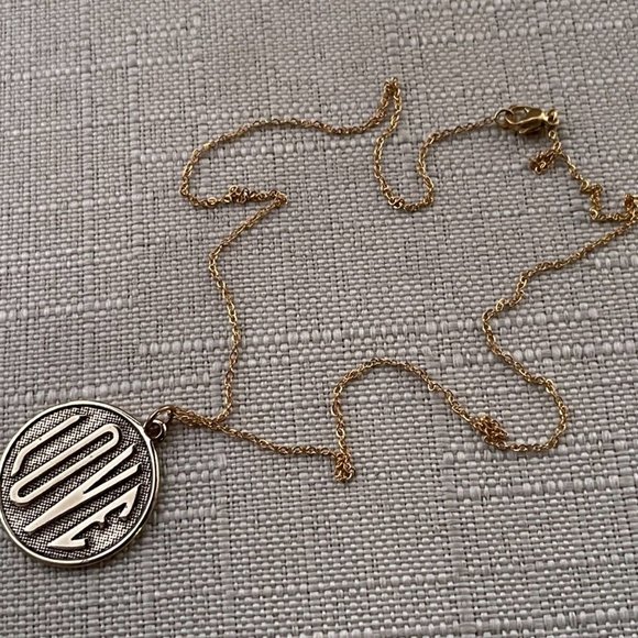 Valentines Day Women Necklace LOVE Gold Tone Necklace Fashion Jewelry - Picture 10 of 11